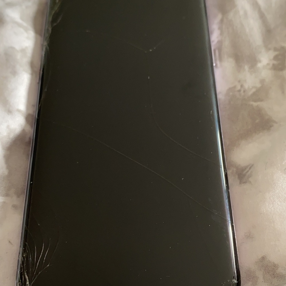 Samsung S8 - Picture 4 of 6